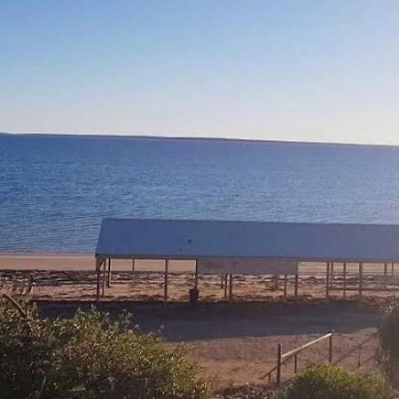 A1Cabins Hotel Ceduna Bagian luar foto
