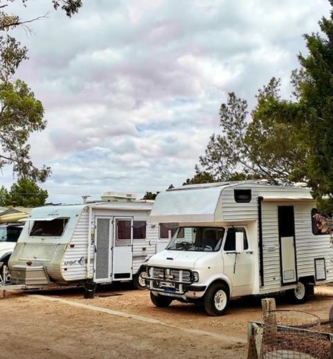 A1Cabins Hotel Ceduna Bagian luar foto