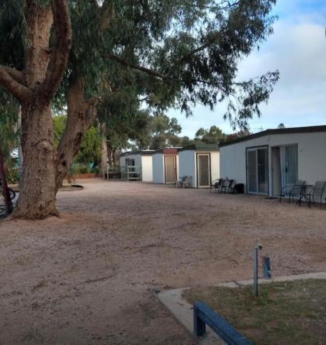A1Cabins Hotel Ceduna Bagian luar foto