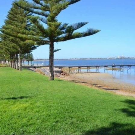 A1Cabins Hotel Ceduna Bagian luar foto