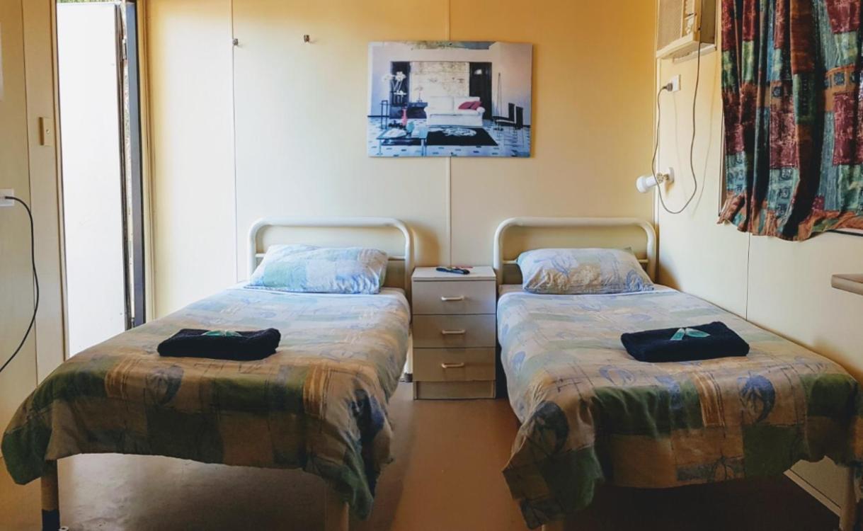 A1Cabins Hotel Ceduna Bagian luar foto
